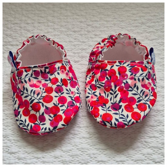 Chaussons bébé en Liberty